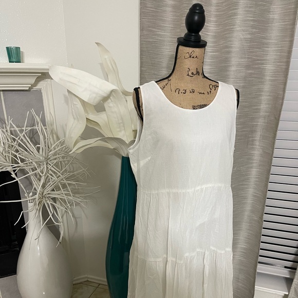 White Sundress - Picture 2 of 2